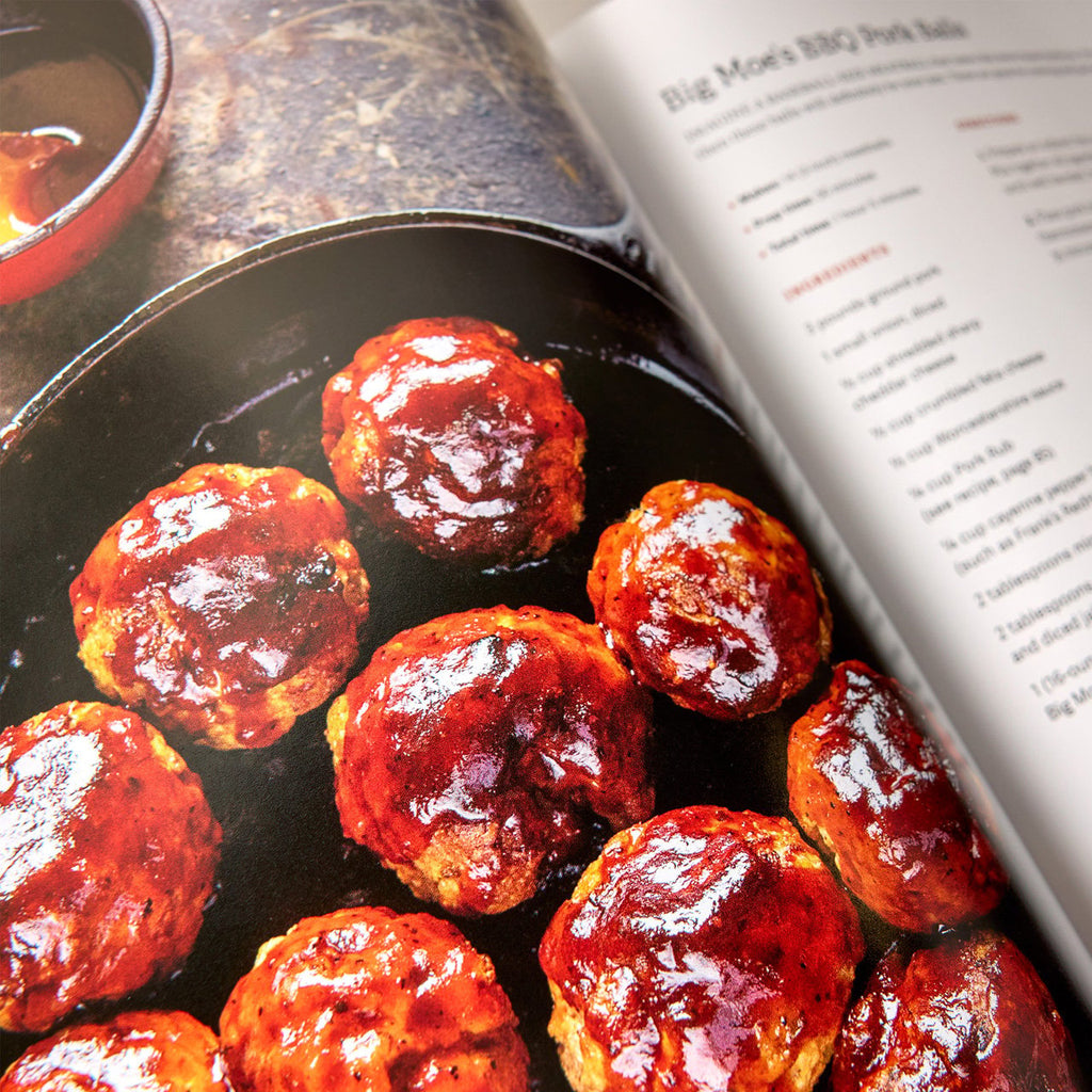 Big Moe's Big Book of BBQ, 75 Recipes From Brisket and Ribs to Cornbread and Mac and Cheese by Moe Cason