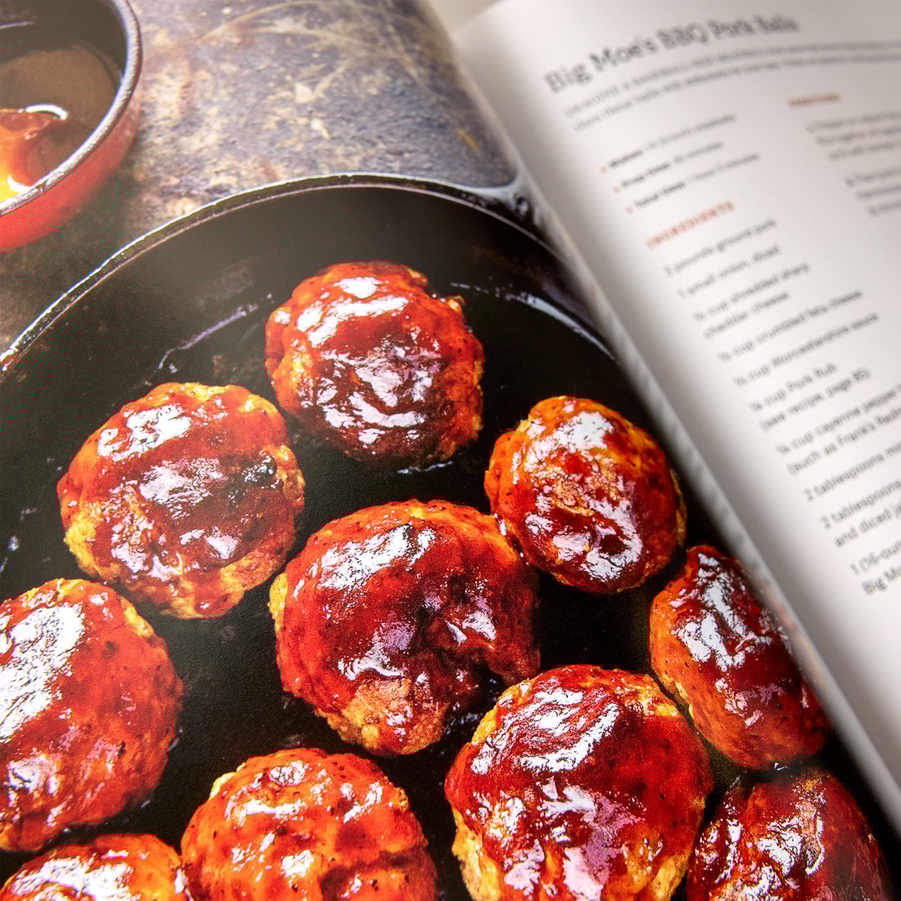 Big Moe's Big Book of BBQ, 75 Recipes From Brisket and Ribs to Cornbread and Mac and Cheese by Moe Cason